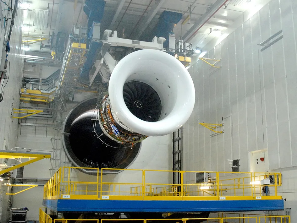 Large turbofan engine instrumented on a test bed